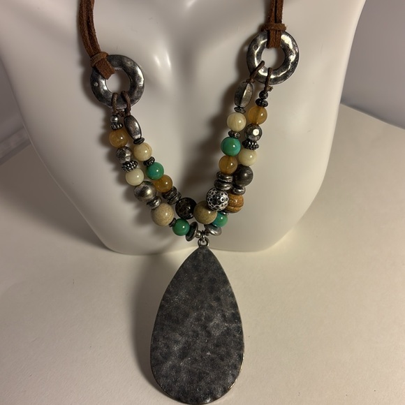 Hammered antique silver medallion glass gemstone leather choker necklace 10"long - Picture 3 of 6